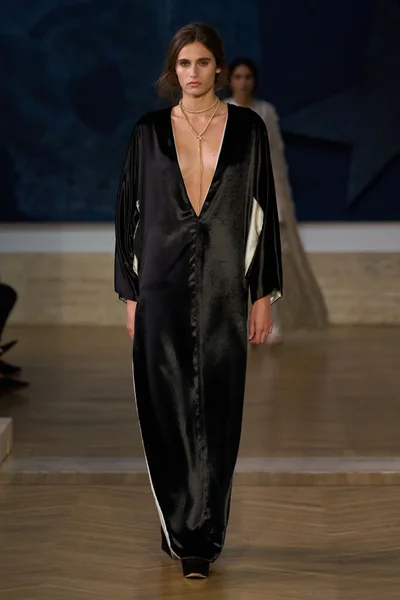 Look 43